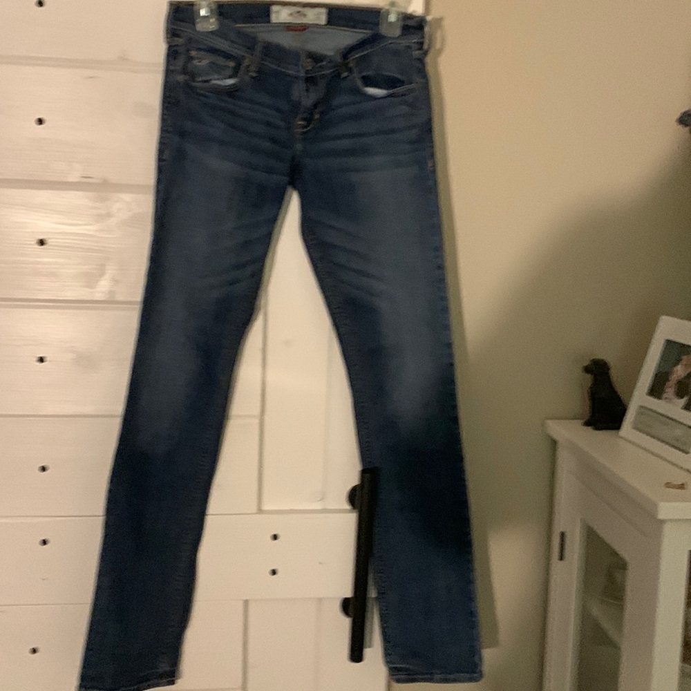Jeans (Hollister) Gently used size 5 L ..w27 L35